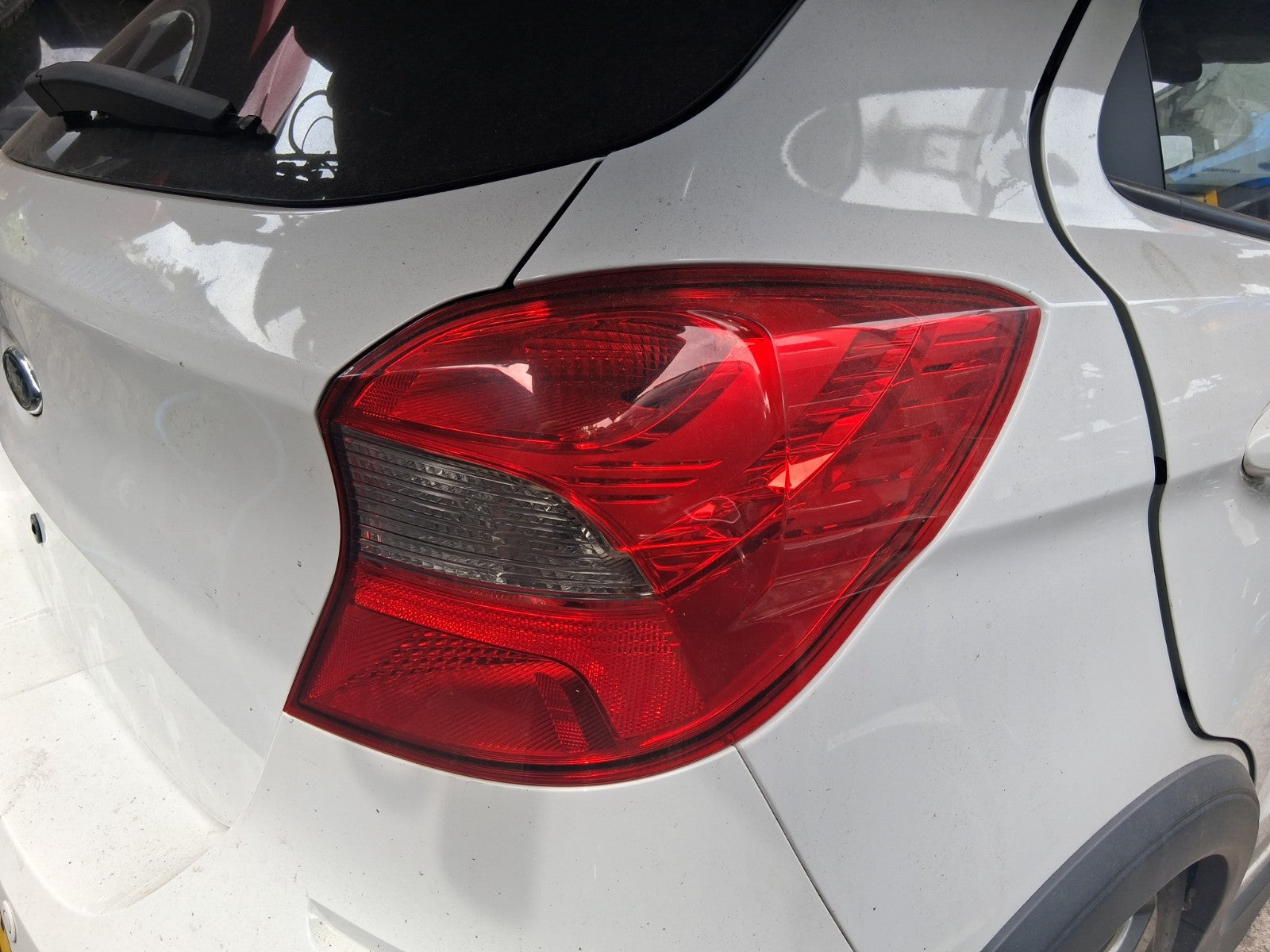 2018 FORD KA + PLUS HATCHBACK OSR DRIVER SIDE REAR TAIL LIGHT LAMP