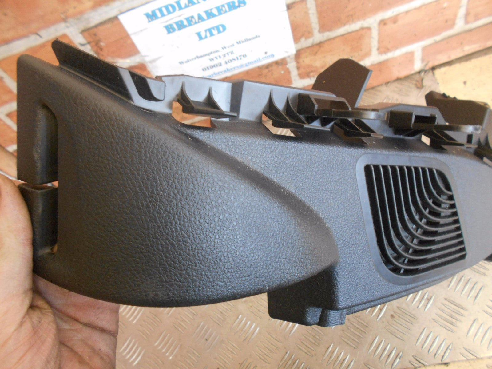 BMW 1 SERIES F20 2016 OS DRIVER SIDE REAR RIGHT PARCEL SHELF BRACKET 7221044