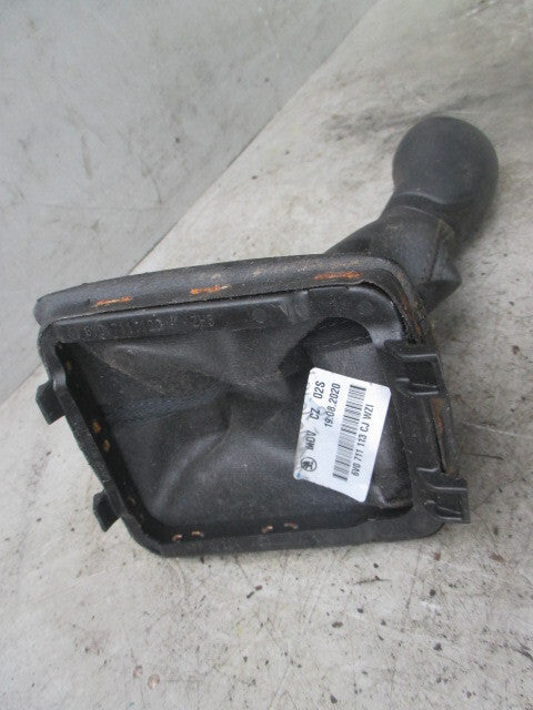 SKODA FABIA TYPE NJ 2020 5 SPEED MANUAL GEAR KNOB AND GAITER 6V0711113CJ