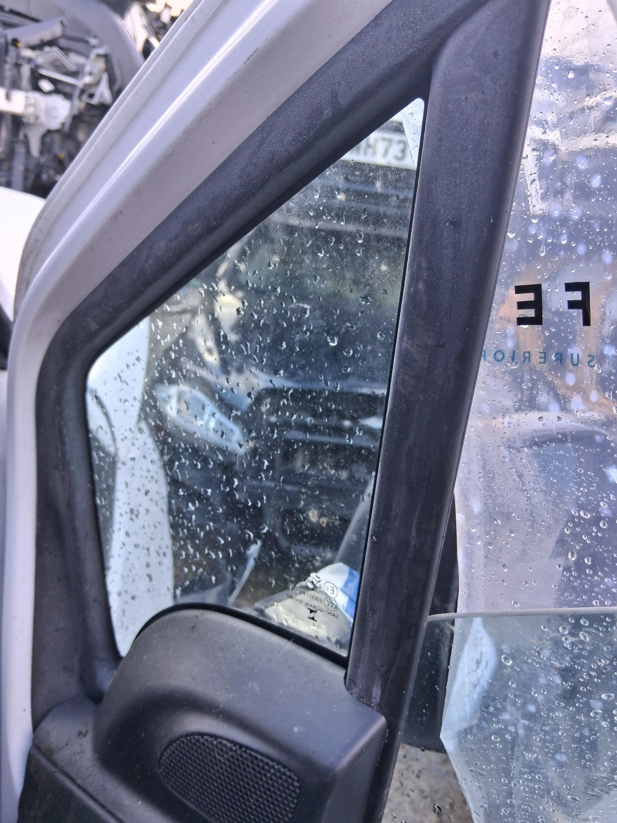 2024 CITROEN BERLINGO MK3 K9 OSF DRIVER SIDE FRONT RIGHT WINDOW QUARTER GLASS