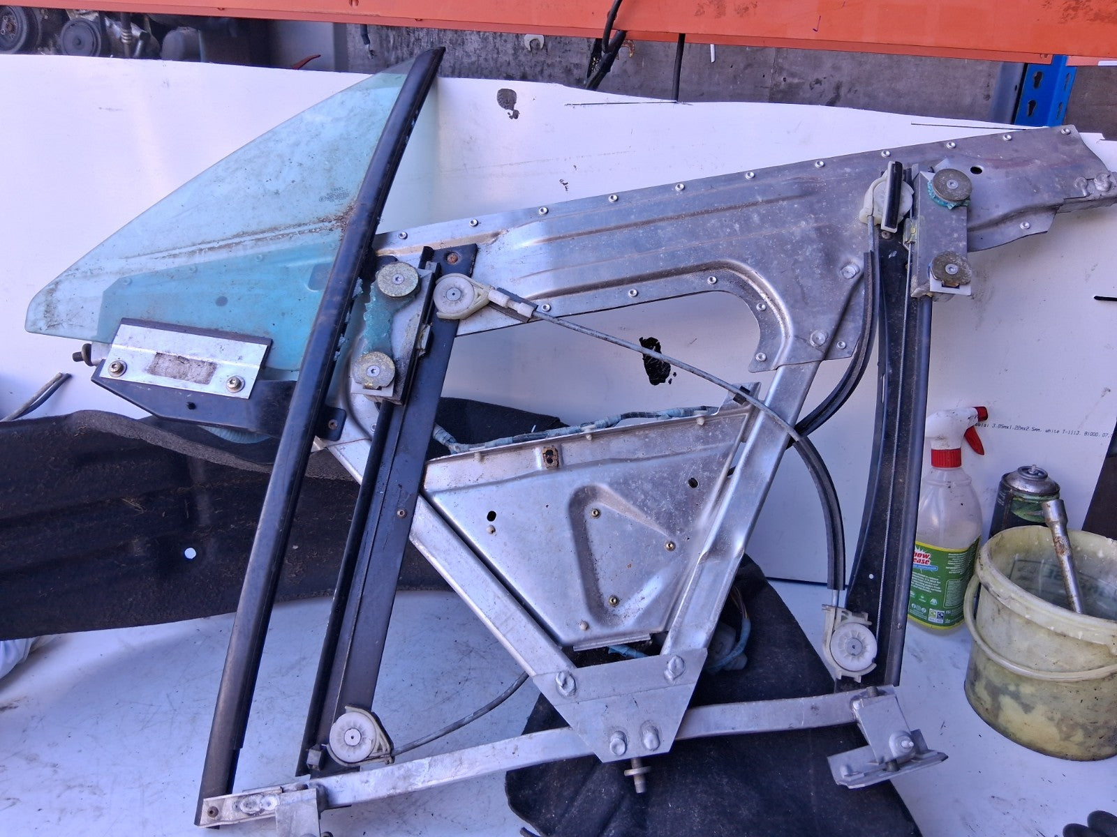 AUDI A3 OSR REAR RIGHT DRIVER SIDE QUARTER GLASS AND WINDOW MOTOR REGULATOR