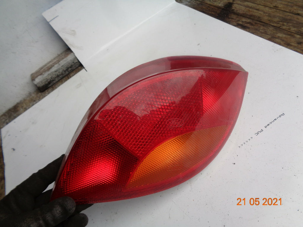 FORD KA MK1 2004 OSR DRIVER SIDE REAR BRAKE TAIL LIGHT CLUSTER ASSEMBLY UNIT