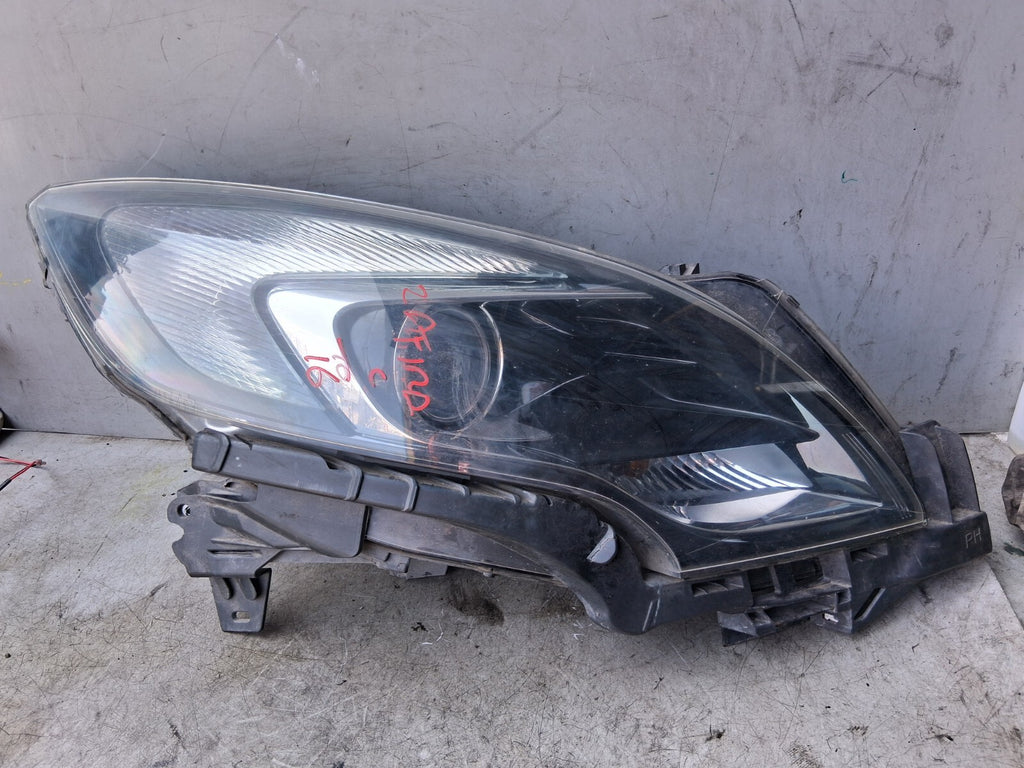 2016 VAUXHALL ZAFIRA C OSF DRIVER SIDE FRONT RIGHT HEADLIGHT 39009024
