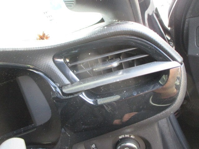 2023 VAUXHALL CORSA F DRIVER SIDE DASHBOARD AIR VENT