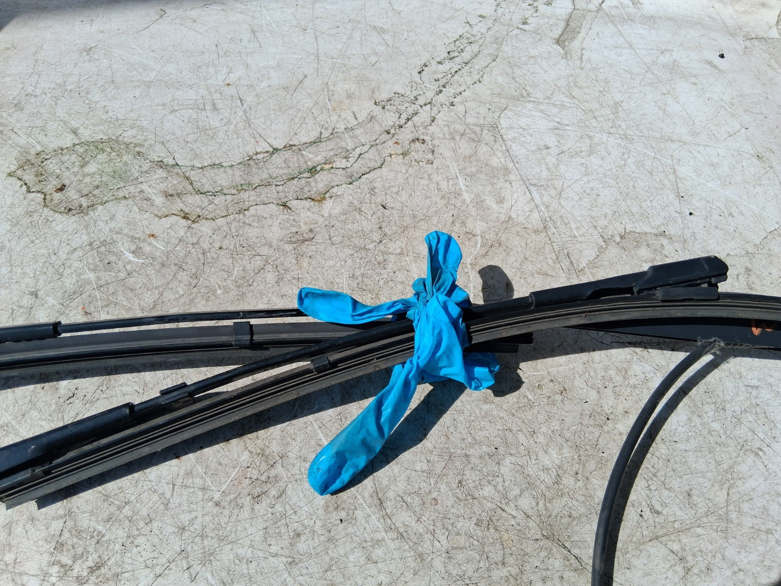 2021 MERCEDES BENZ SPRINTER W907 FRONT WIPER ARM AND BLADES