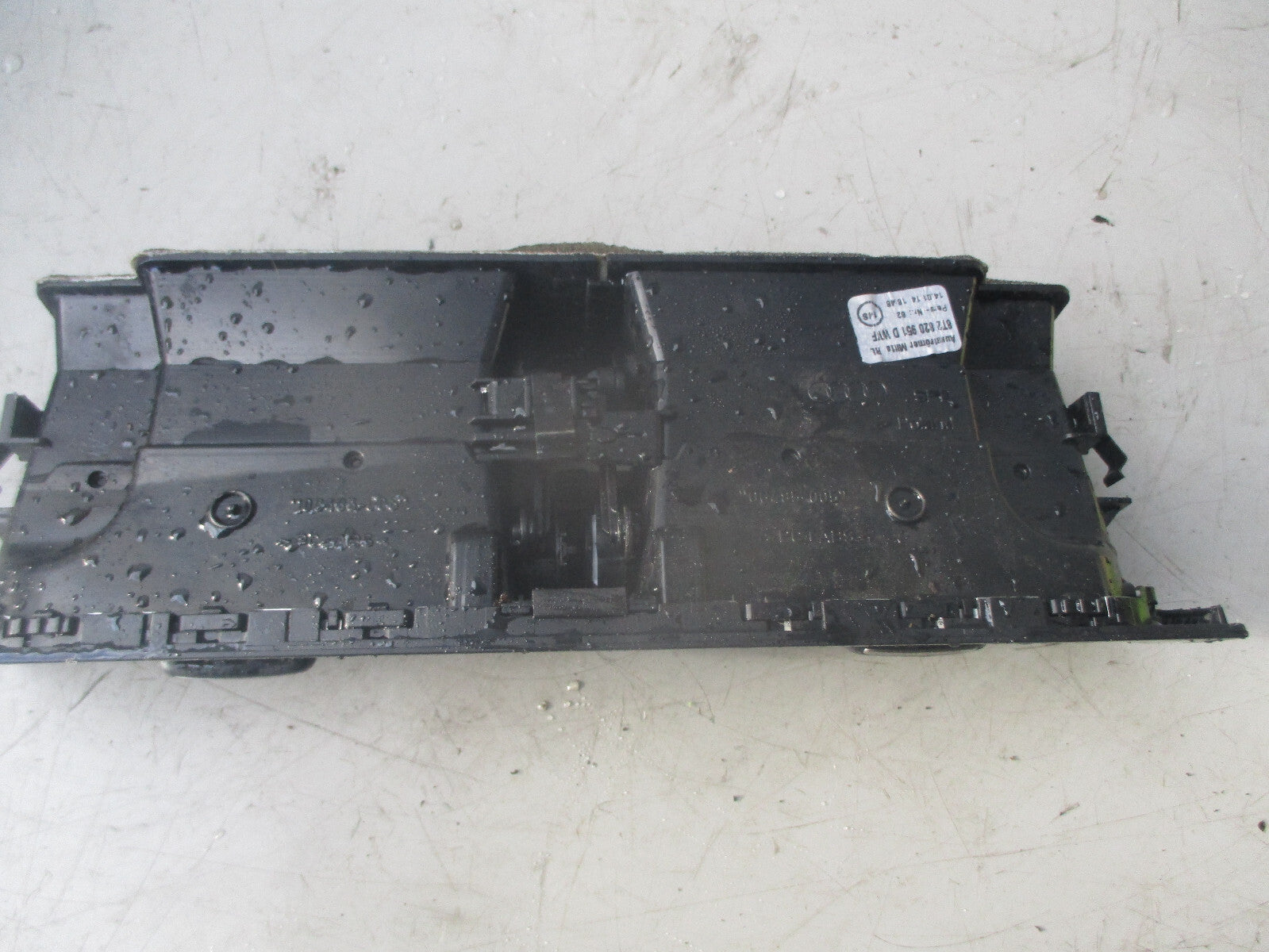 AUDI A4 B8 2013 DASHBOARD CENTRE AIR VENT 8T2820951D