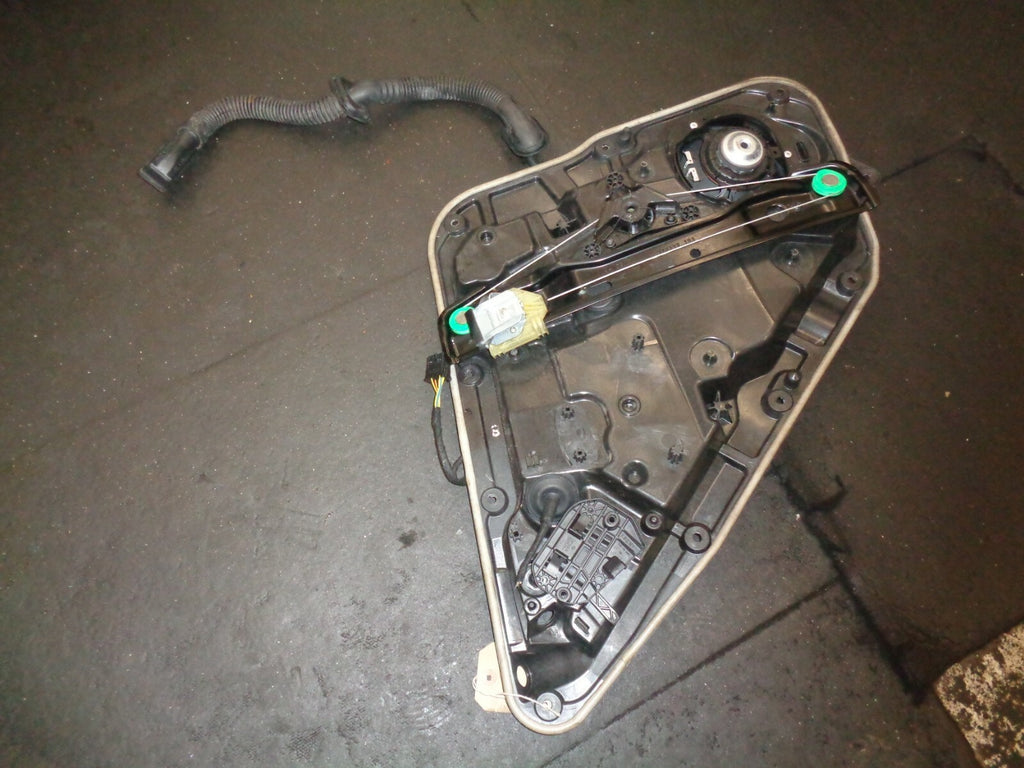 MERCEDES BENZ A CLASS A180 OSR DRIVER REAR WINDOW MOTOR REGULATOR A1767300279