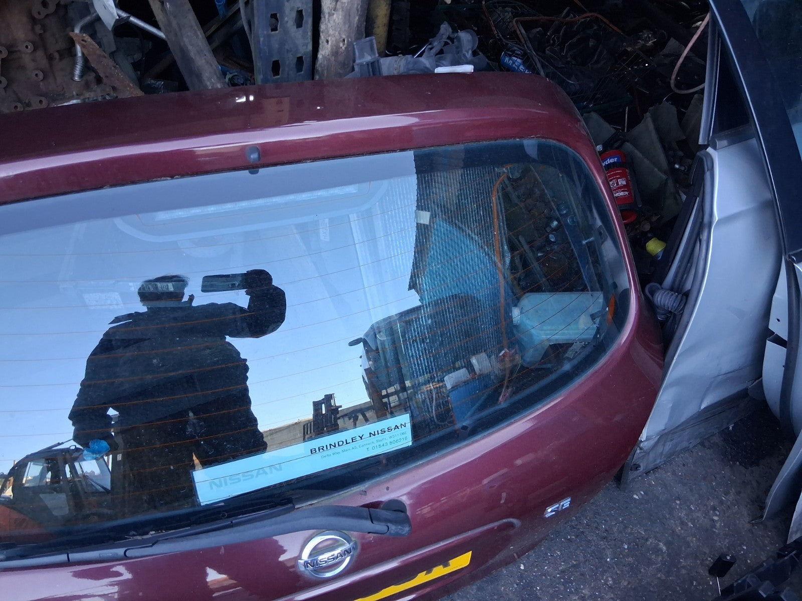 2005 NISSAN ALMERA MK2 REAR COMPLETE TAILGATE BOOTLID RED