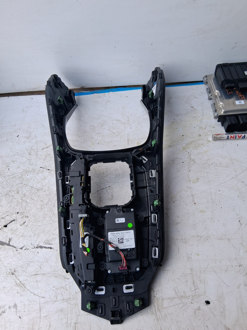 2024 BMW 2 SERIES REAR CENTRE CONSOLE