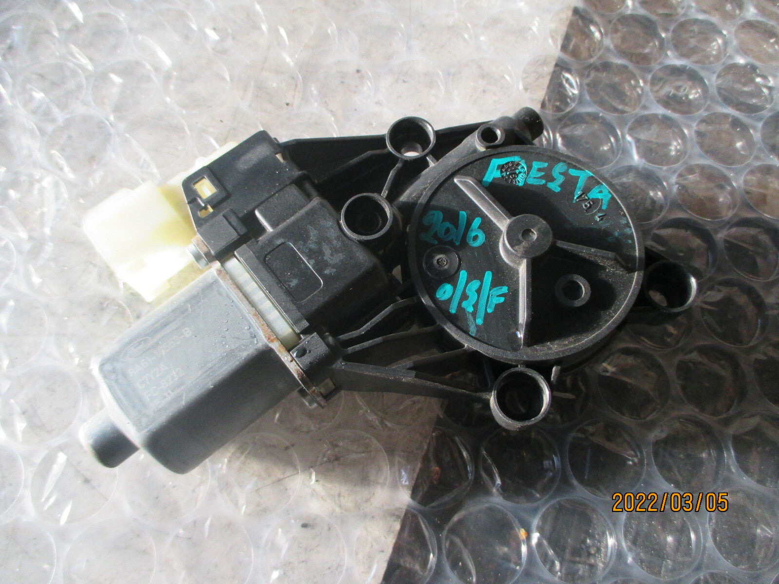 FORD FIESTA MK7 2016 OSF DRIVER SIDE FRONT DOOR WINDOW MOTOR 8A6114553B