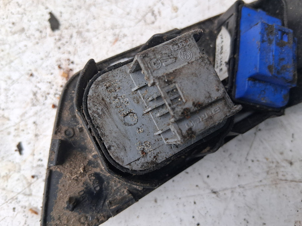 2012 VW VOLKSWAGEN CADDY 2K WING MIRROR CONTROL SWITCH PANEL 01530248