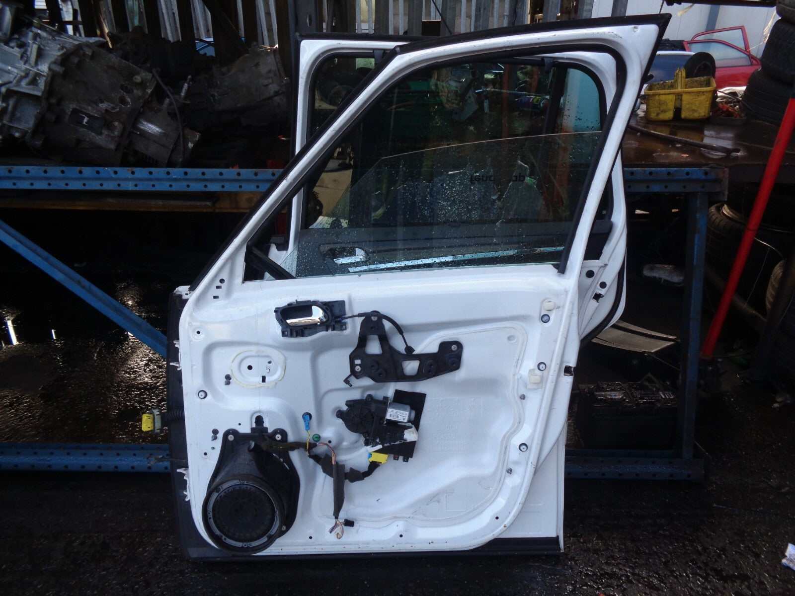 CITROEN C4 GRAND PICASSO 2014 OSF DRIVER SIDE FRONT COMPLETE DOOR WHITE