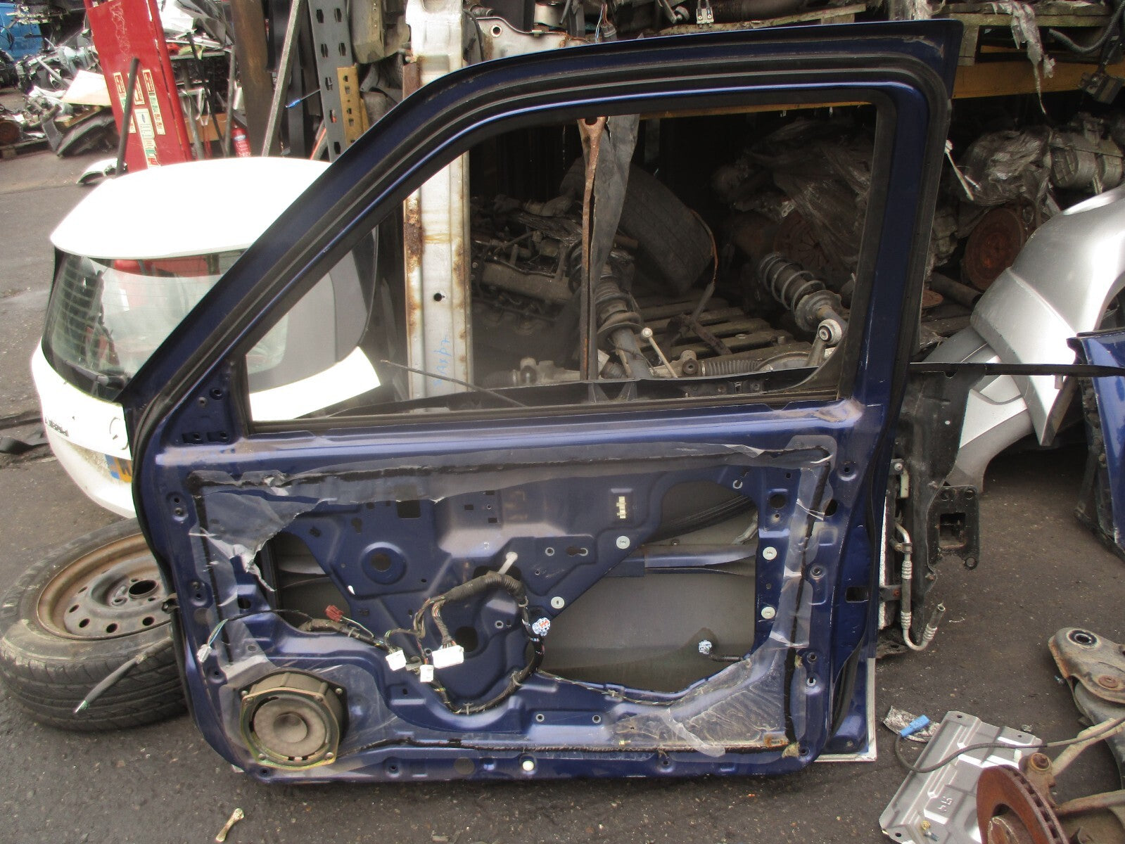 2002 NISSAN NAVARA D22 OSF DRIVER SIDE FRONT RIGHT BARE DOOR BLUE