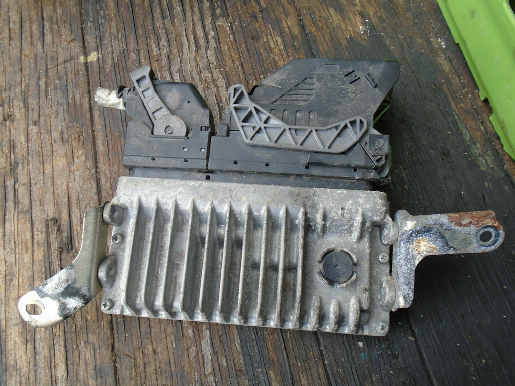 TOYOTA YARIS MK3 2014 1.3 PETROL ECU ENGINE CONTROL MODULE UNIT 896610DP71