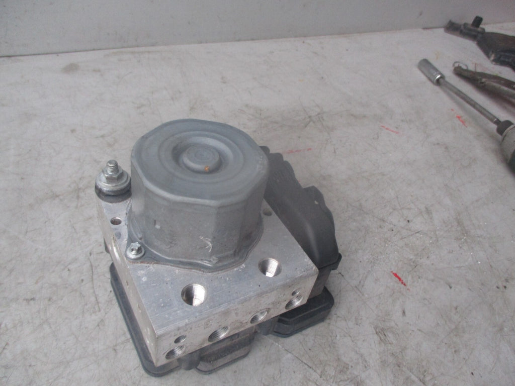 VAUXHALL CORSA E 2016 1.4 PETROL ABS CONTROL MODULE 39011871