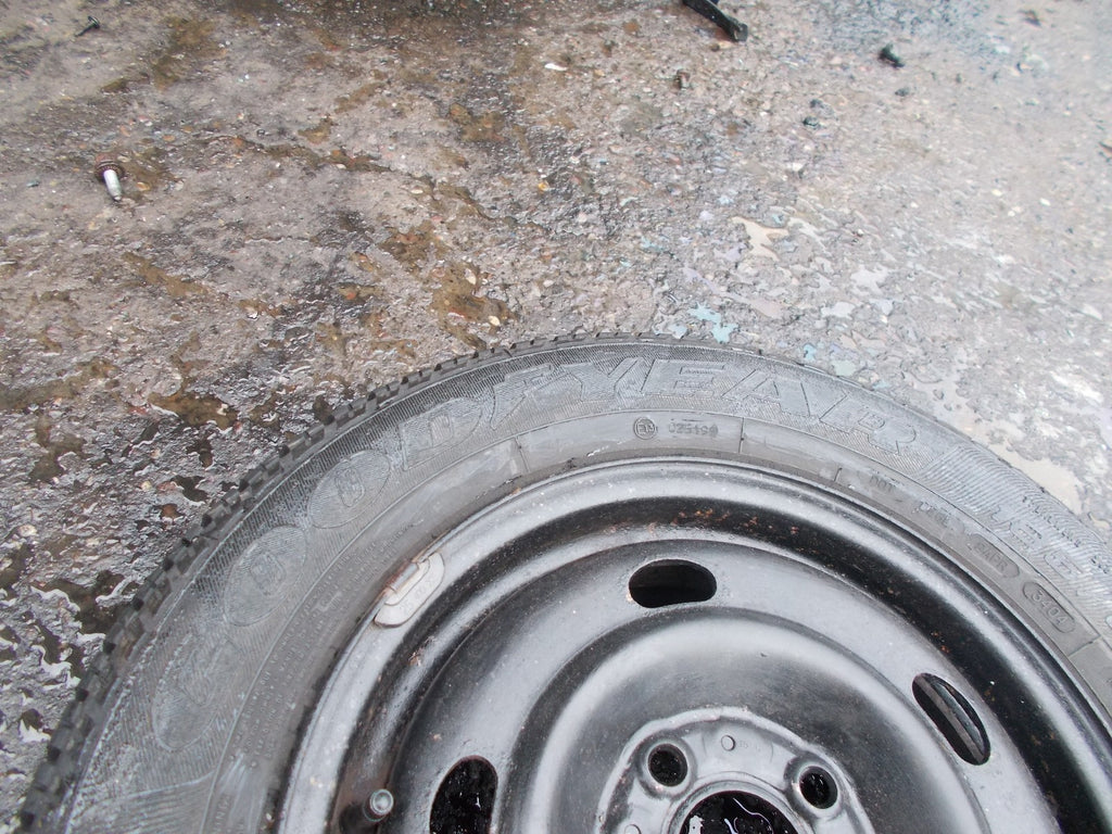 RENUALT LAGUNA GOODYEAR 4 STUD 14 INCH STEEL WHEEL 185/65 R14