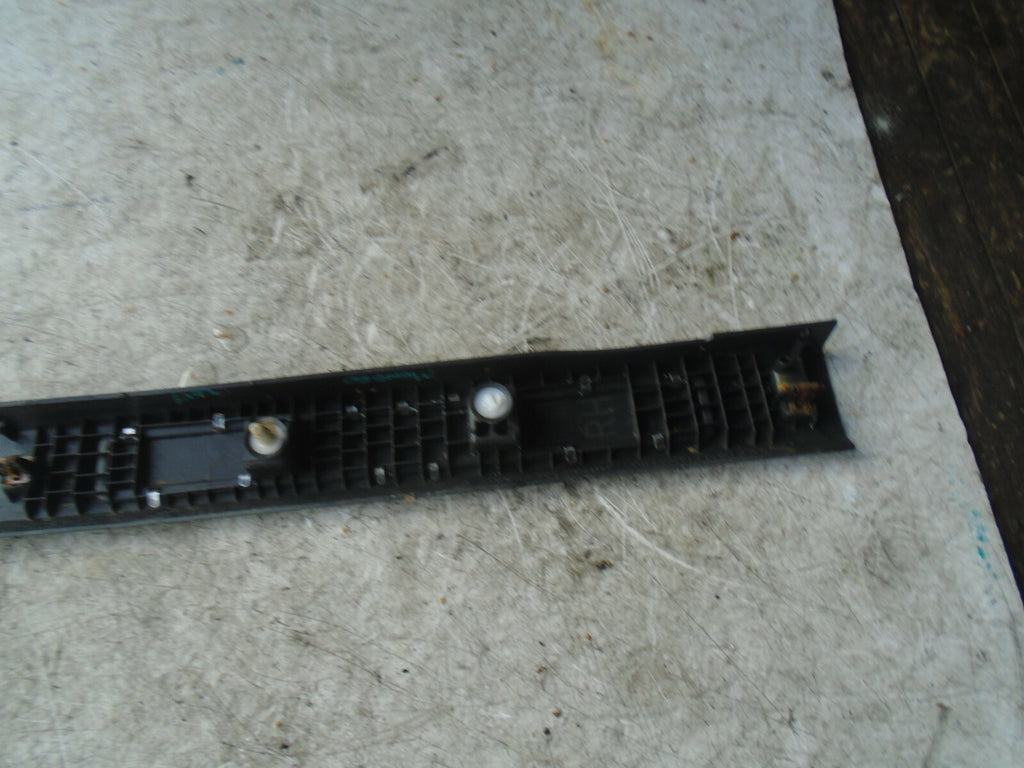 FORD MONDEO 2017 MK5 OS DRIVER SIDE SILL TRIM COVER DS73F13200