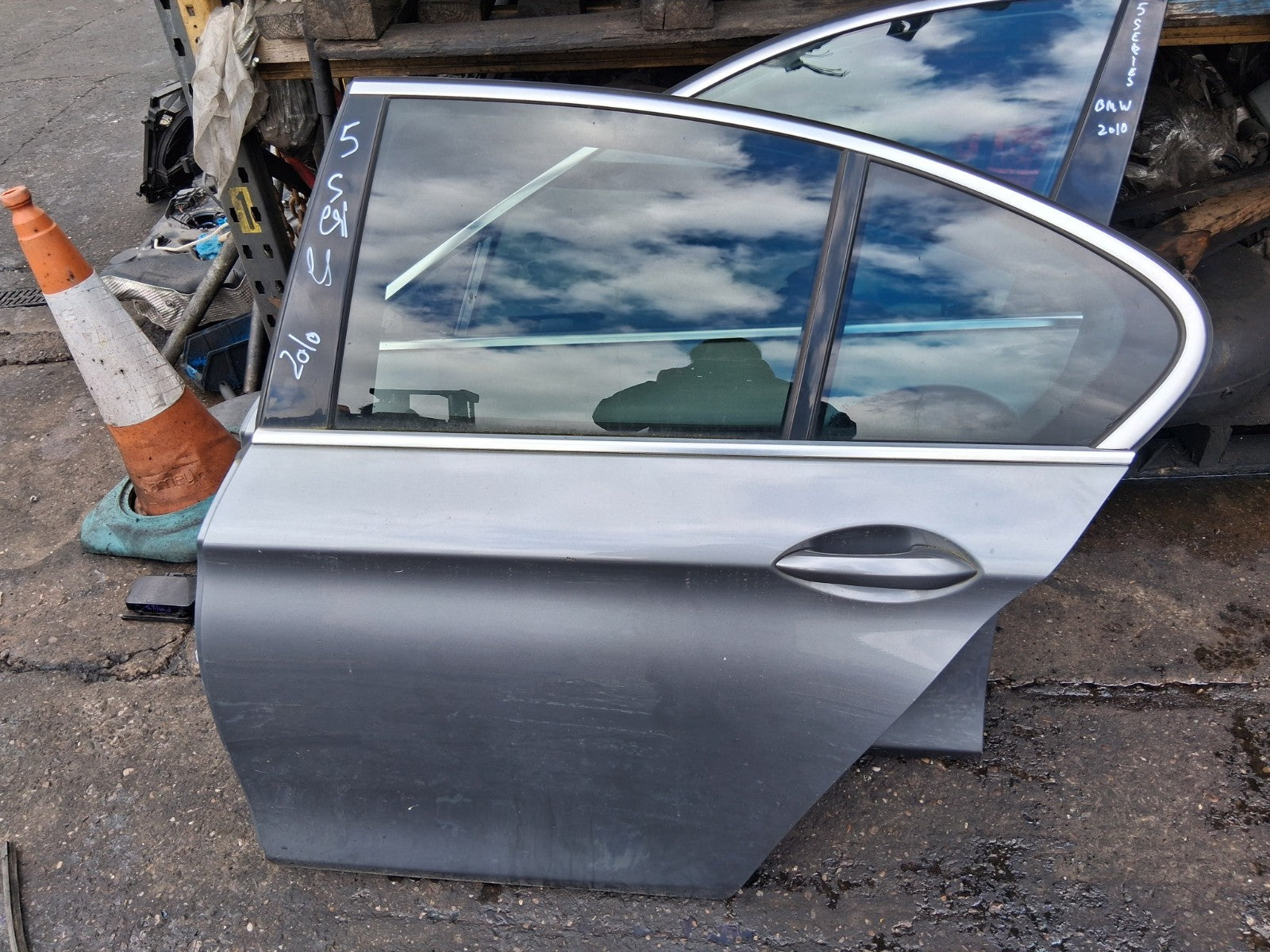 2010 BMW 5 SERIES F10 NSR PASSENGER SIDE REAR COMPLETE DOOR SPACE GREY A52