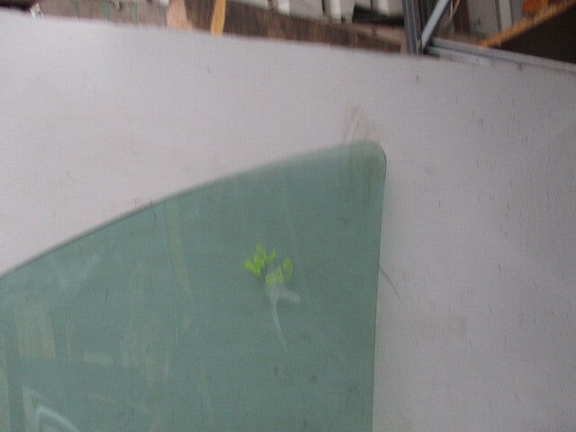 2010 PEAGEOT 308 MK1 OSF DRIVER SIDE FRONT WINDOW GLASS