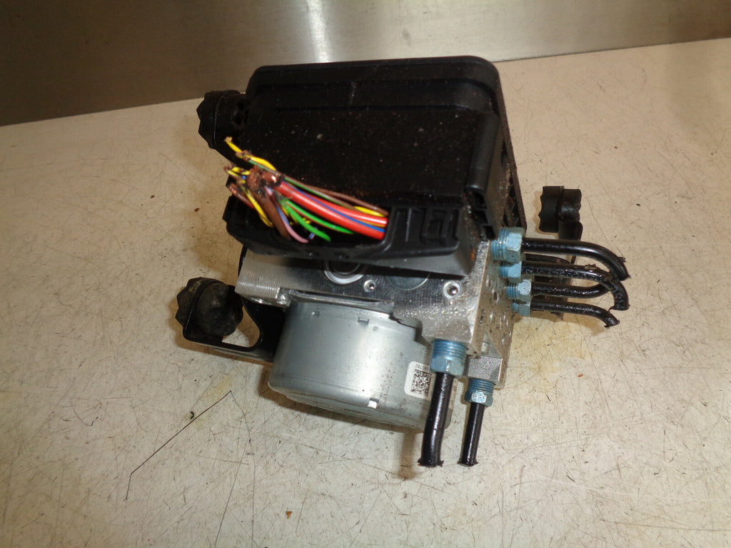 BMW 1 SERIES F20 2019 2.0 PETROL ABS PUMP AND MODULE 6891612