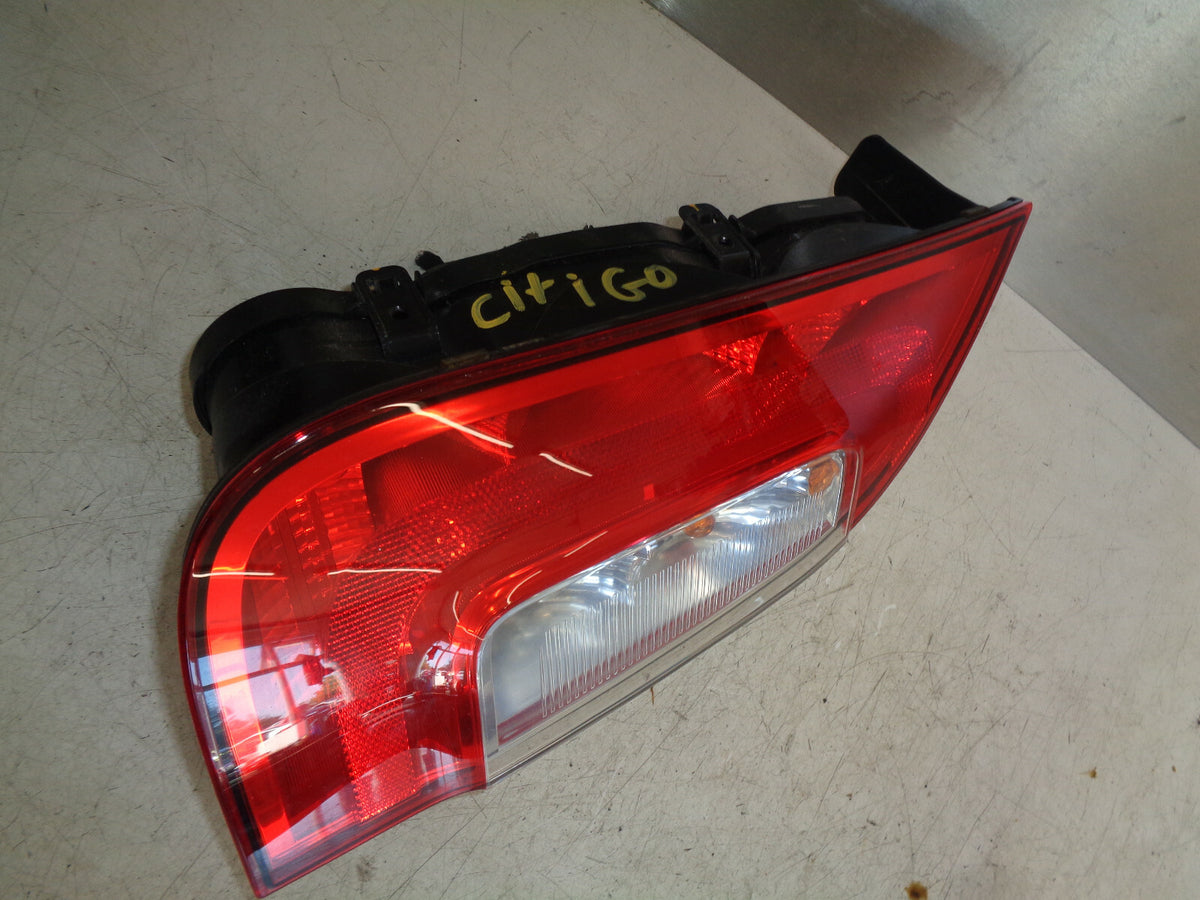 SKODA CITIGO 2017 NSR PASSENGER SIDE REAR TAIL LIGHT 1ST945095C