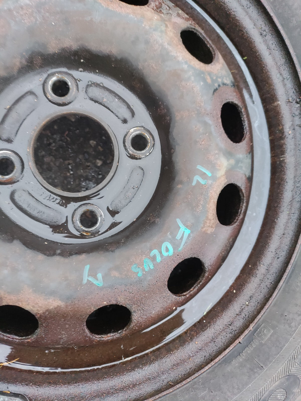 2002 FORD FOCUS MK1 14 INCH STEEL WHEEL WITH TYRE 185/65R14 REF 1