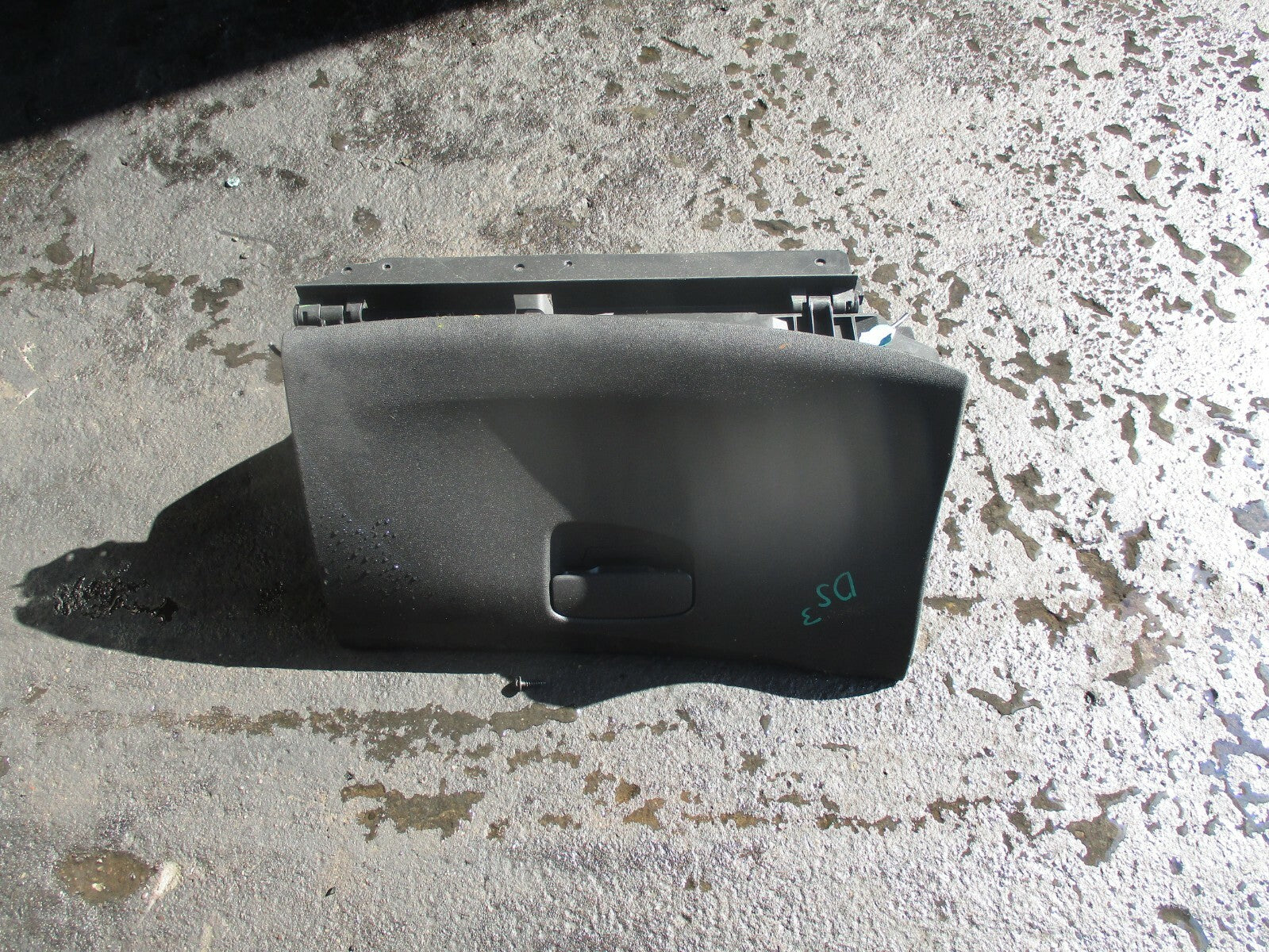 CITROEN DS3 BLACK GLOVE BOX STORAGE COMPARTMENT FRONT 96841590
