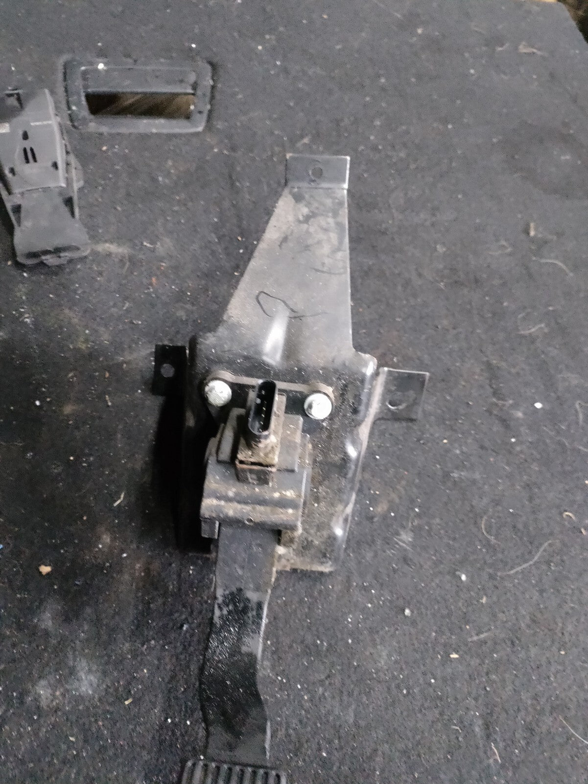2021 MERCEDES BENZ SPRINTER W907 ACCELERATOR THROTTLE PEDAL A9073010200