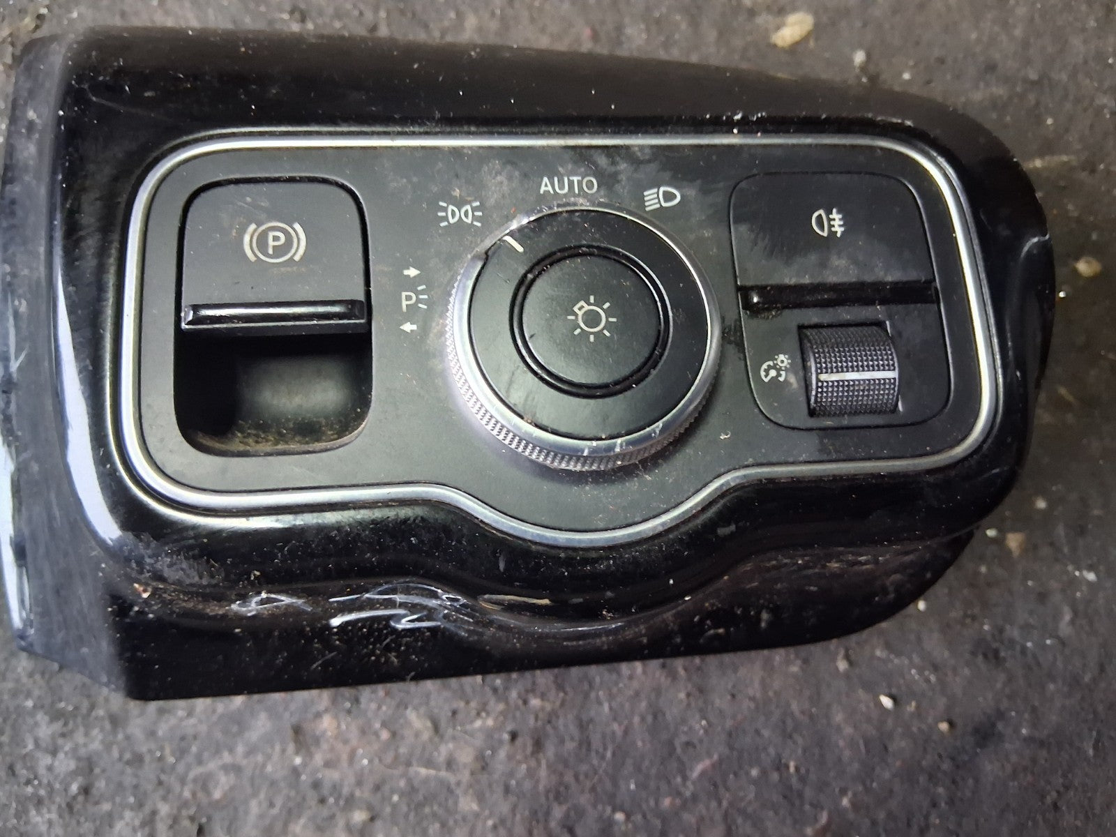 2021 MERCEDES A CLASS V177 HEADLIGHT ADJUSTER CONTROL SWITCH PANEL A2479052902