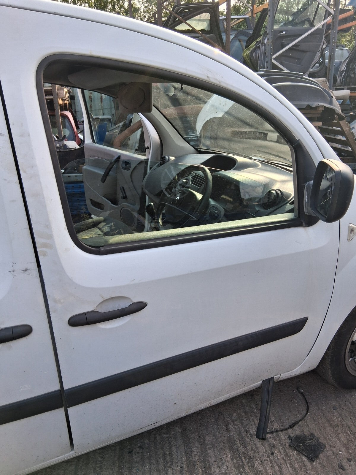 RENAULT KANGOO MK2 2010 OSF DRIVER SIDE FRONT BARE DOOR WHITE