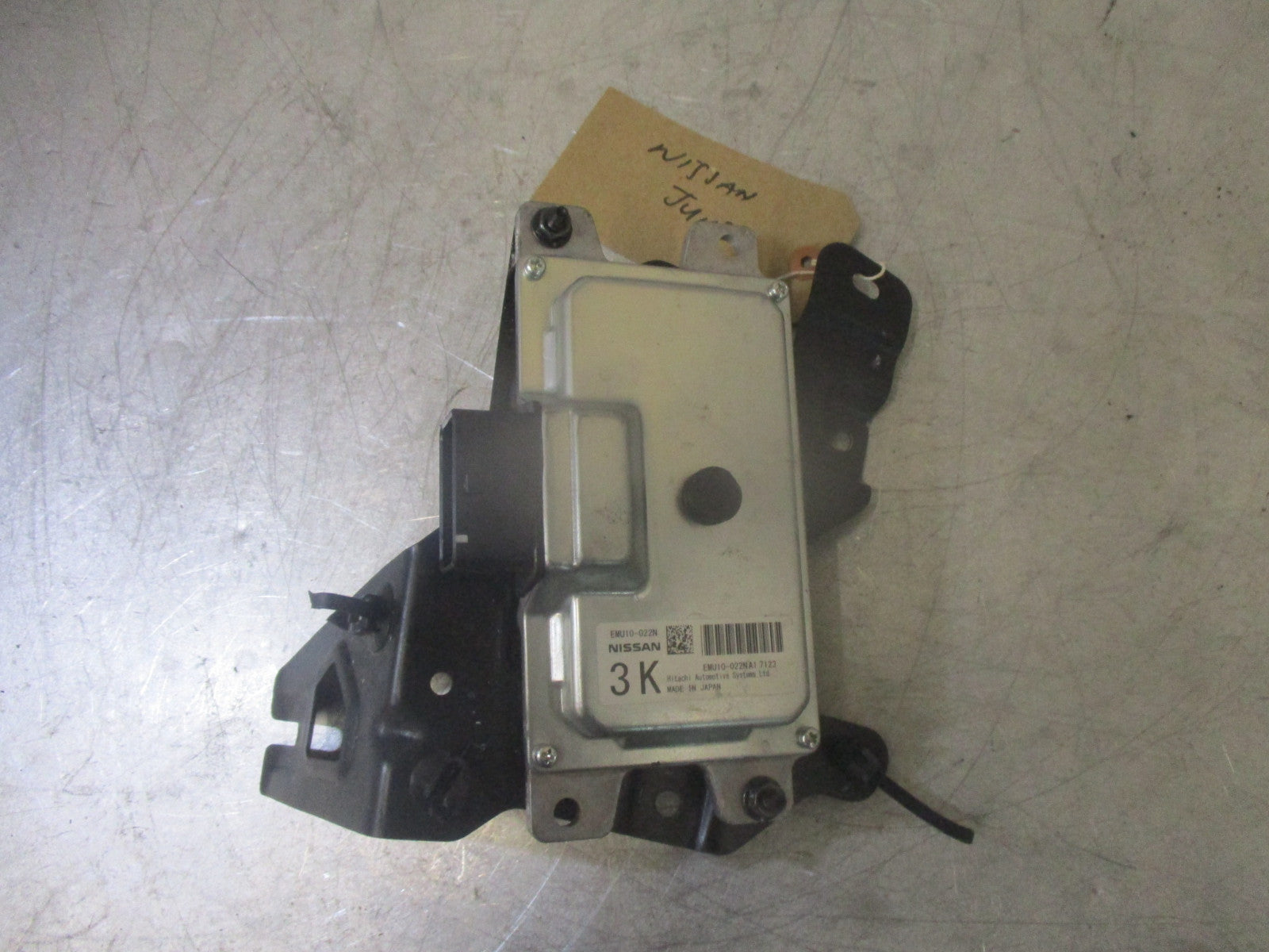 NISSAN JUKE 2017 SPEED MAUNUAL GEARBOX ECU ENGINE CONTROL UNIT EMU10022N
