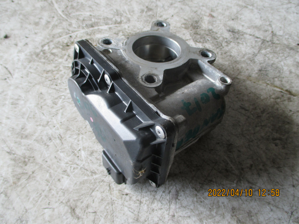 DACIA SANDERO 2017 0.9 PETROL THROTTLE BODY 8201171233