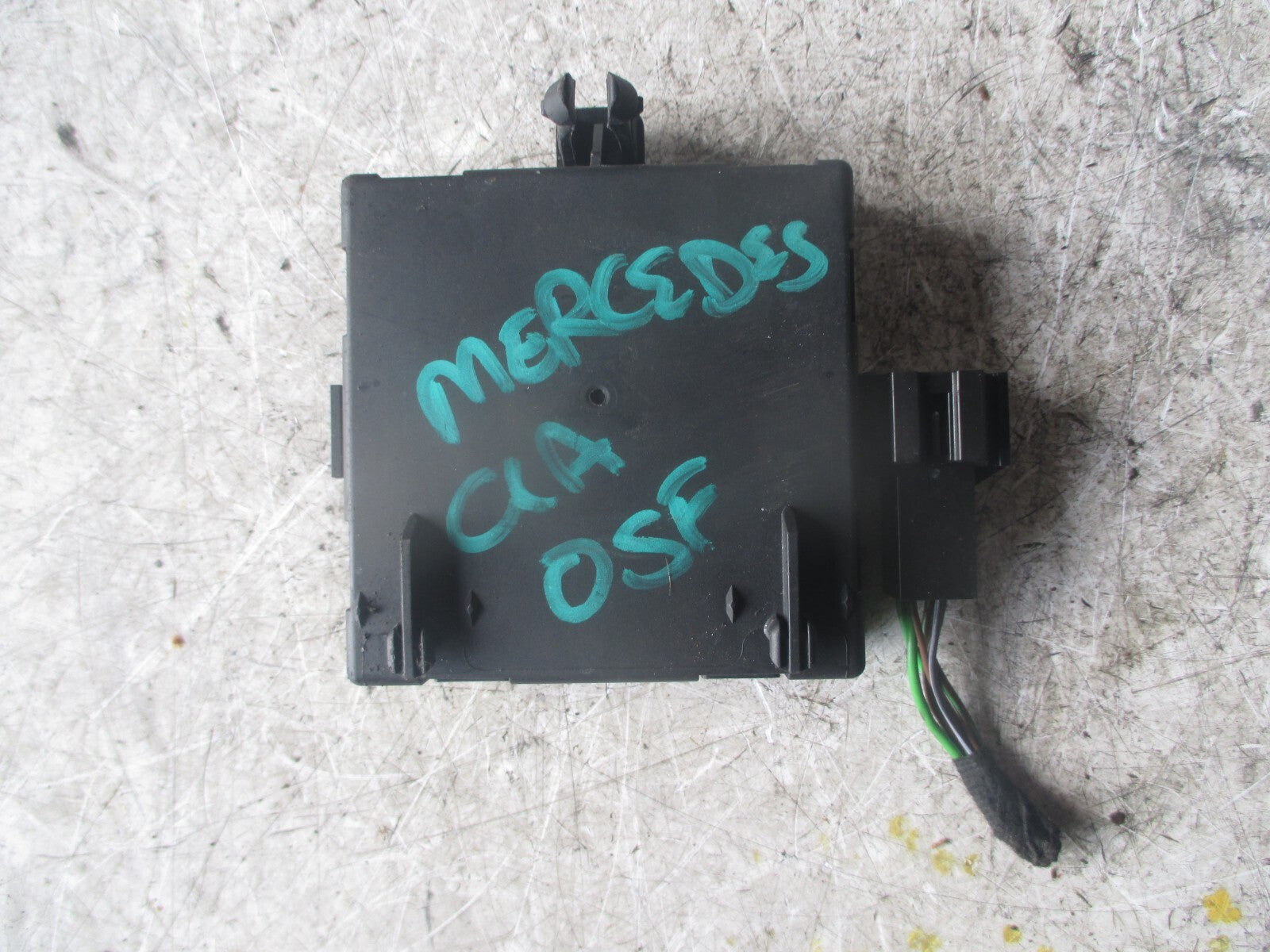 MERCEDES A CLASS W176 2016 OSF DRIVER SIDE FRONT DOOR CONTROL MODULE A1669000618