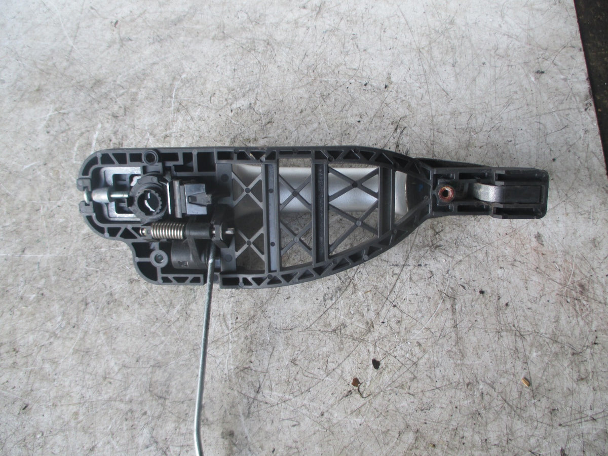 MG MG6 2011 OSF DRIVER SIDE FRONT EXTERIOR DOOR HANDLE SILVER
