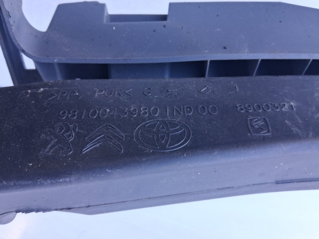 2021 VAUXHALL VIVARO MK3 FRONT DASHBOARD ASSEMBLY TRIM BRACKET 9810043980