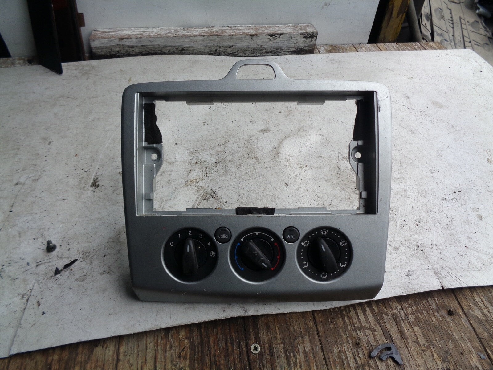 FORD FOCUS C-MAX MK1 2003 HEATER CLIMATE CONTROL UNIT AND TRIM 69607003