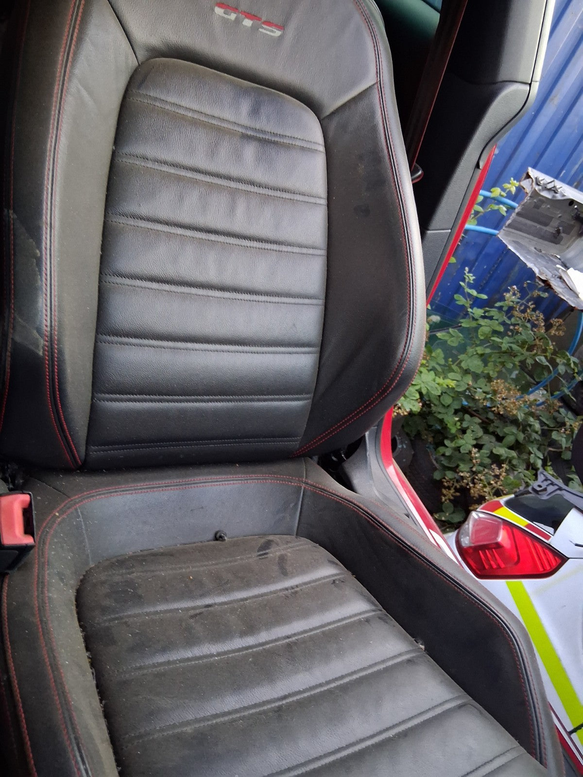 2014 VW VOLKSWAGEN SCIROCCO MK3 NSF PASSENGER SIDE FRONT LEFT LEATHER SEAT
