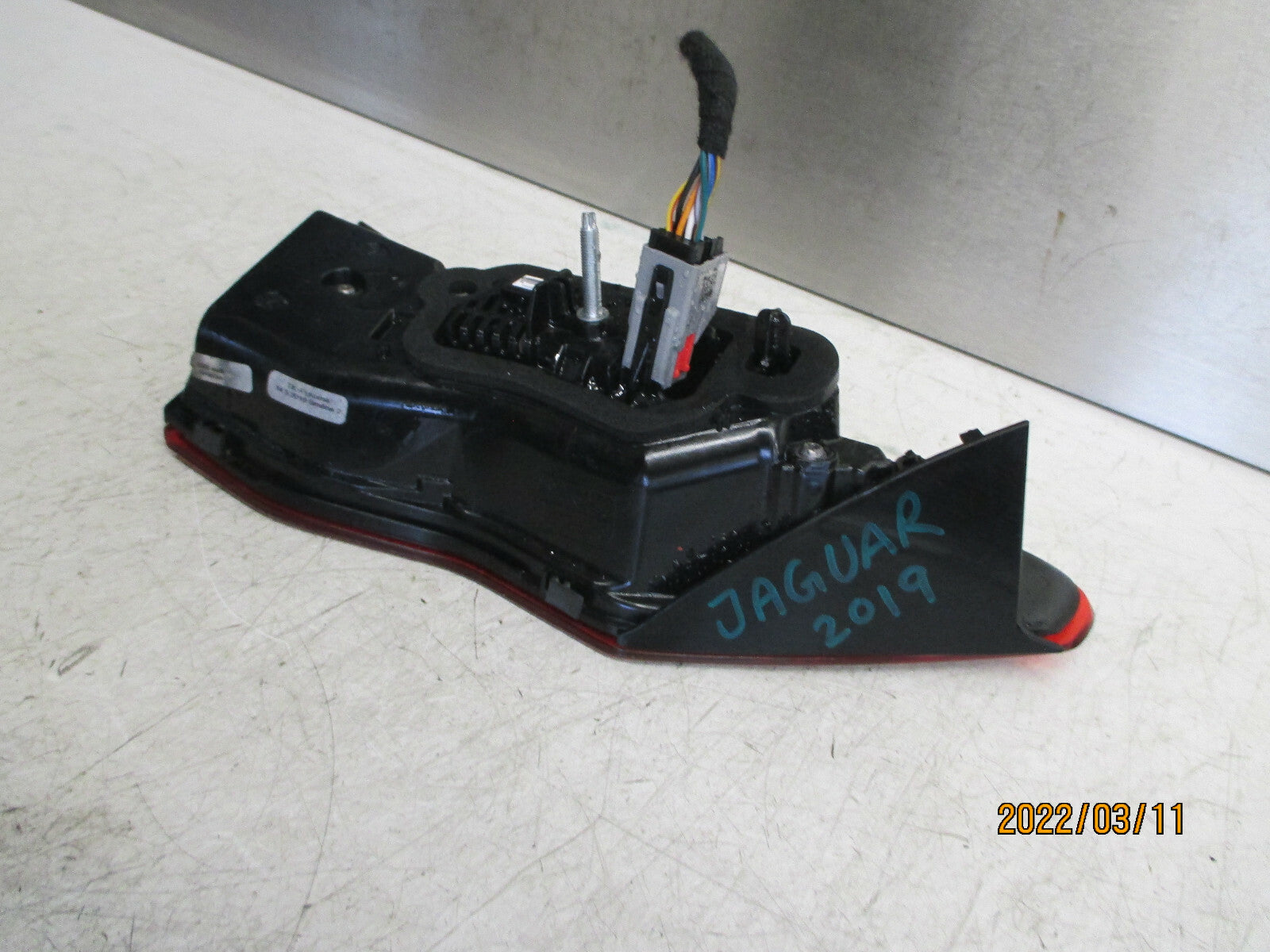 2019 JAGUAR XE FACELIFT OSR DRIVER SIDE REAR TAIL LIGHT TAIL LAMP lx7313a420aa