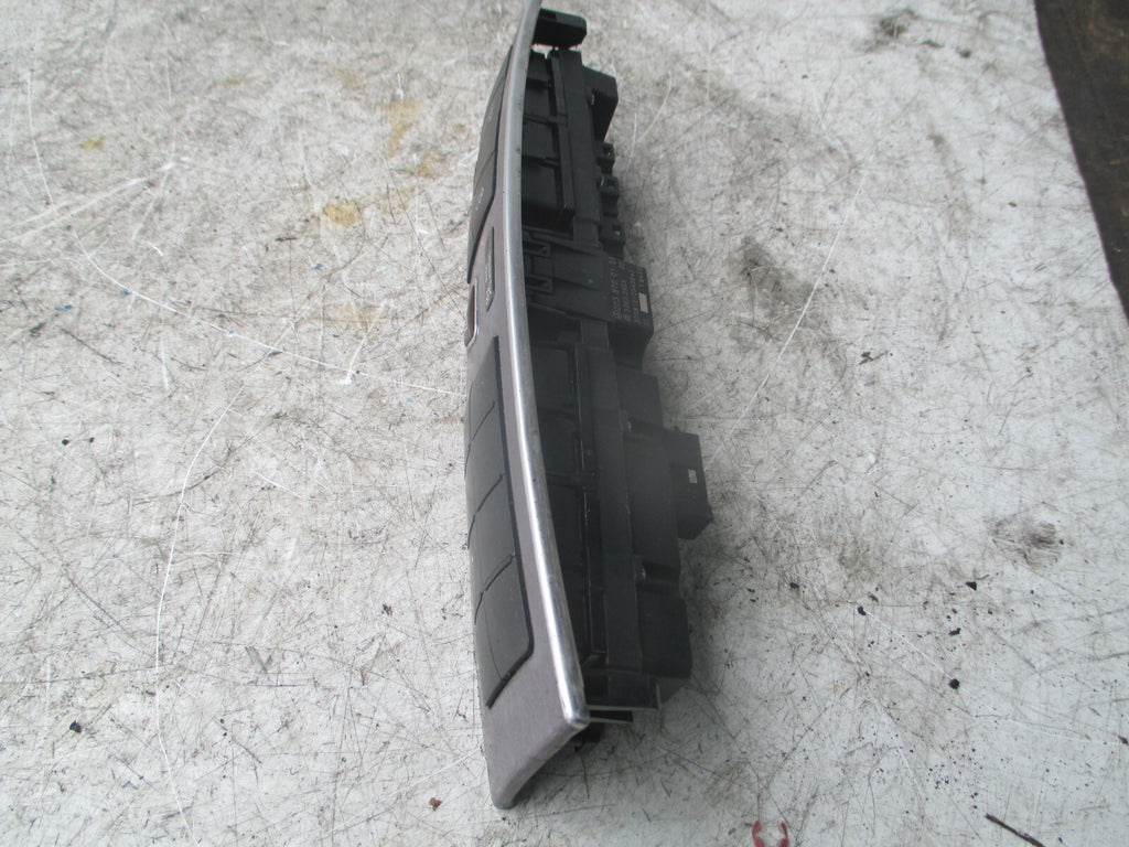 MERCEDES CLC CLASS W203 2010 HAZARD SWITCH UNIT 2038700151