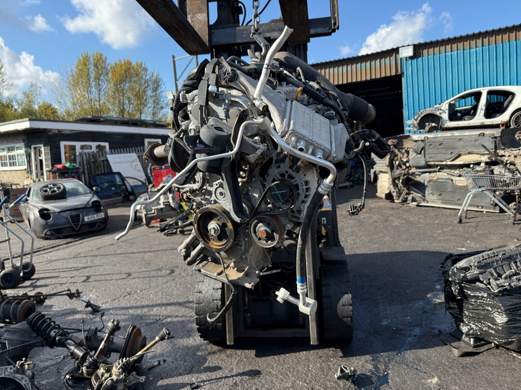 2019 TOYOTA C-HR CHR ICON 1.2 PETROL ENGINE BARE 8NR FTS