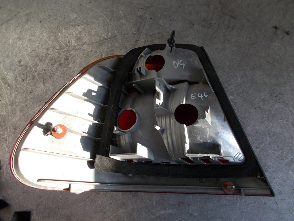 2000 BMW E46 SALOON OSR DRIVERS SIDE REAR LIGHT TAIL LIGHT LENSES ONLY 8364922
