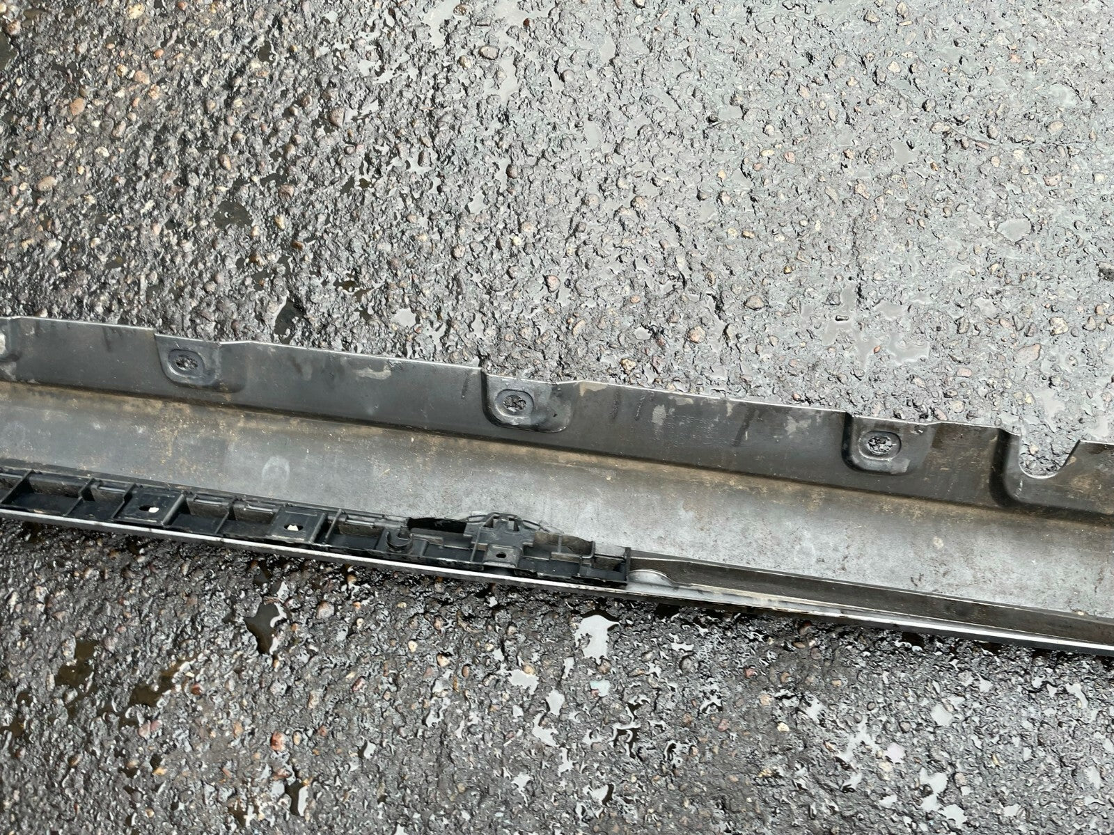 BMW 5 SERIES GT F07 2016 NS PASSENGER SIDE SIDE SKIRT GREY TRIM PANEL
