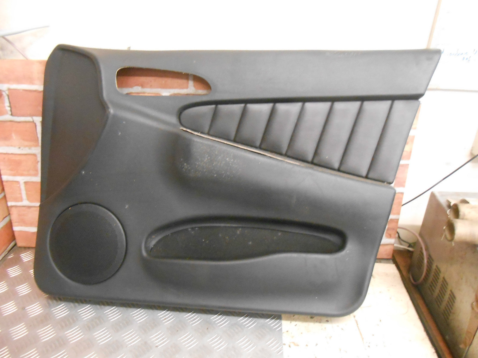 ALFA ROMEO 156 2004 OSF DRIVER SIDE FRONT INTERIOR DOOR CARD LEATHER PANEL