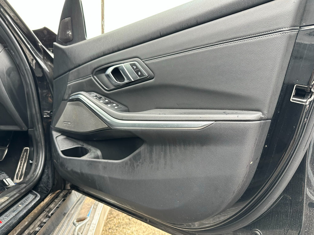 2019 BMW 3 SERIES G20 OSF DRIVER SIDE FRONT DOOR CARD PANEL HARMON KARDON GRILL