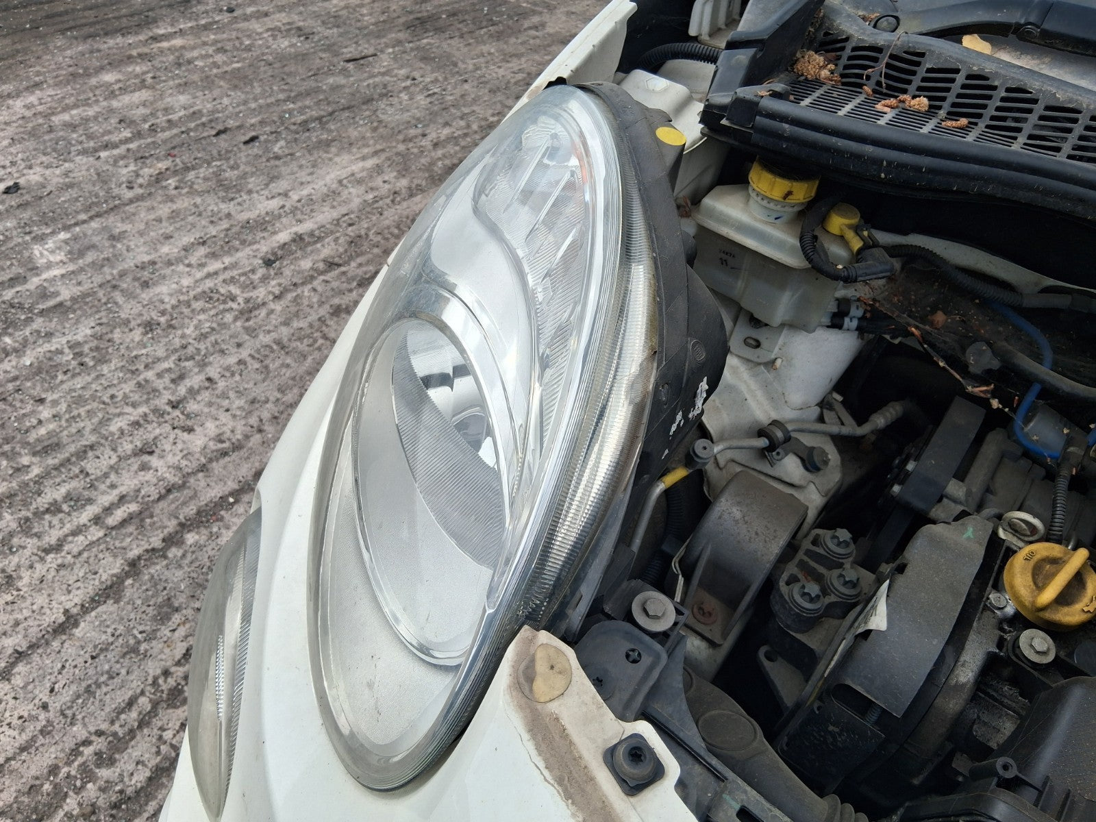 2019 FIAT 500L HATCHBACK FACELIFT OSF DRIVER SIDE FRONT HEAD LIGHT HEAD LAMP