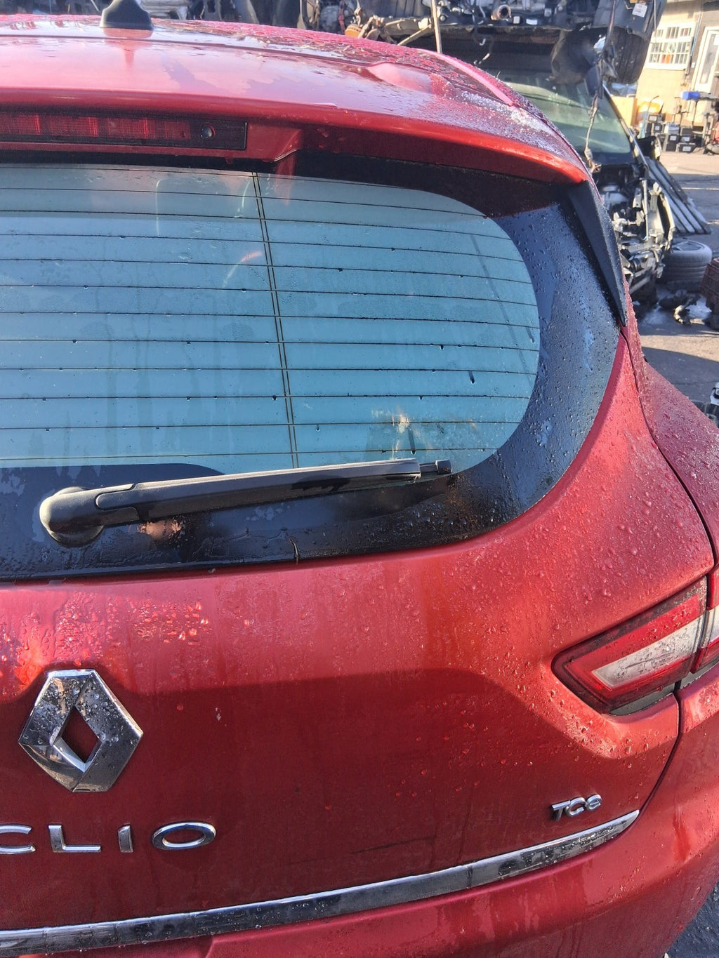 2013 RENAULT CLIO X98 MK4 REAR BARE TAILGATE BOOTLID RED