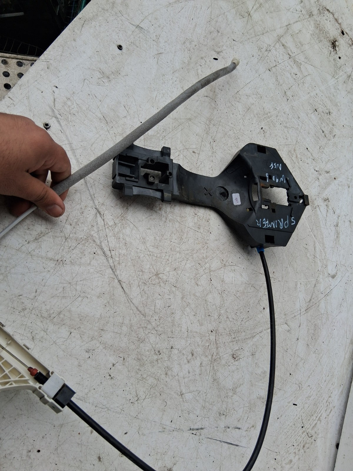 2013 MERCEDES BENZ SPRINTER W906 NSF PASSENGER SIDE FRONT DOOR LOCK MECHANISM
