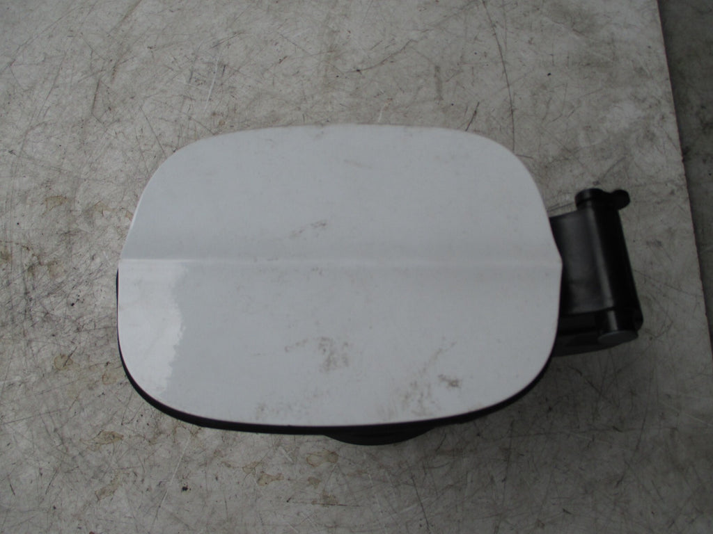 FORD MONDEO MK5 2016 FUEL PETROL DIESEL FLAP COVER DOOR WHITE DG93-F27936-GA