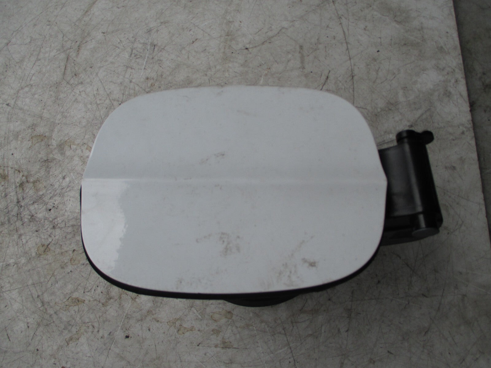 FORD MONDEO MK5 2016 FUEL PETROL DIESEL FLAP COVER DOOR WHITE DG93-F27936-GA