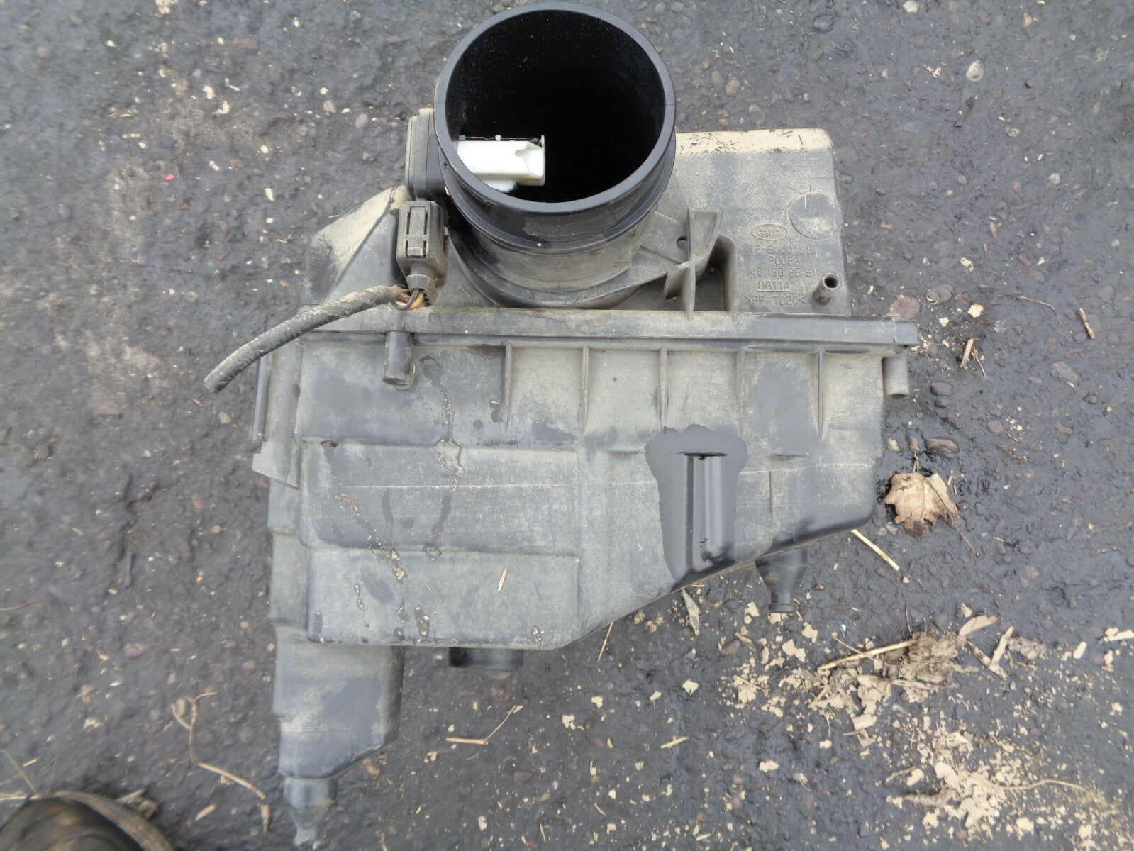 LAND ROVER DISCOVERY 2005 3 2.7 V6 AIR FILTER BOX 4619685911
